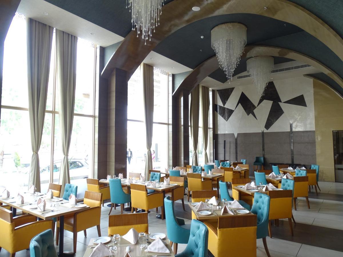 The Grand Arc Hotel & Convention Centre Shahjahanpur Bagian luar foto