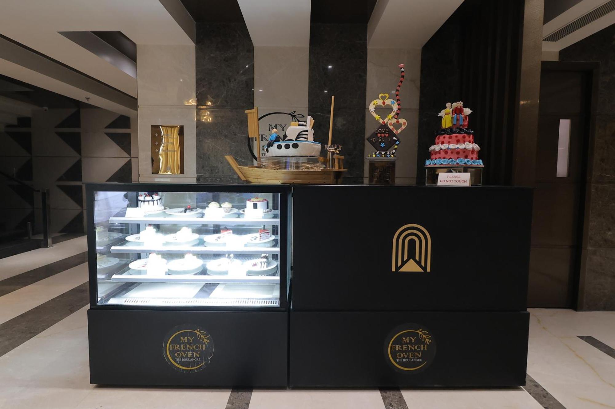 The Grand Arc Hotel & Convention Centre Shahjahanpur Bagian luar foto
