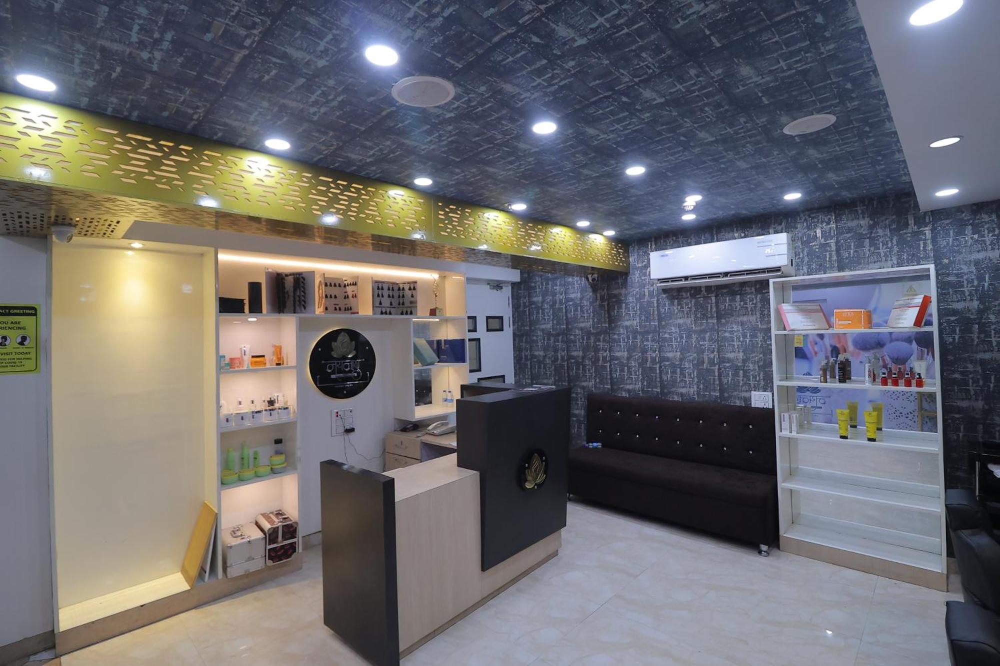 The Grand Arc Hotel & Convention Centre Shahjahanpur Bagian luar foto